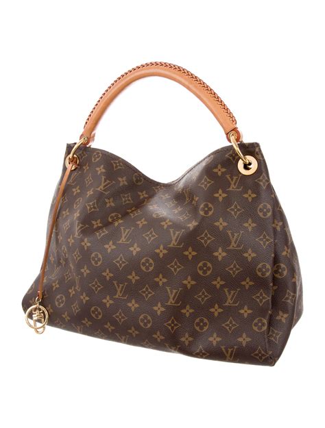 louis vuitton monogram artsy mm.